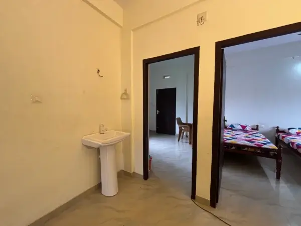 Mens Outside 2BHK Dormitory - Residential Training Booking - Image 5